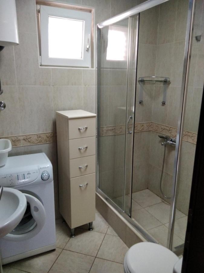 Apartmani Petrovac Na Moru المظهر الخارجي الصورة